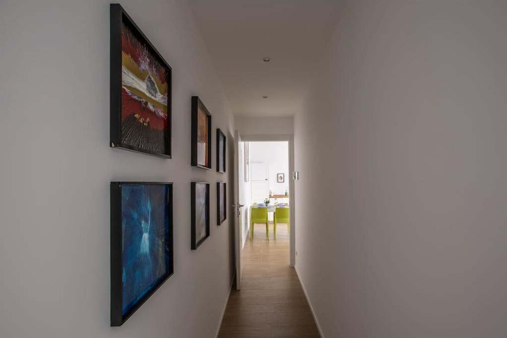 -art Gallery- Luxury Boutique In Center Of Côme