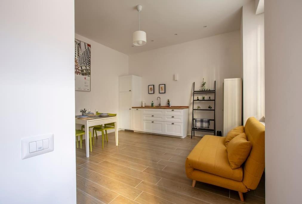 -art Gallery- Luxury Boutique In Center Of Appartamento
